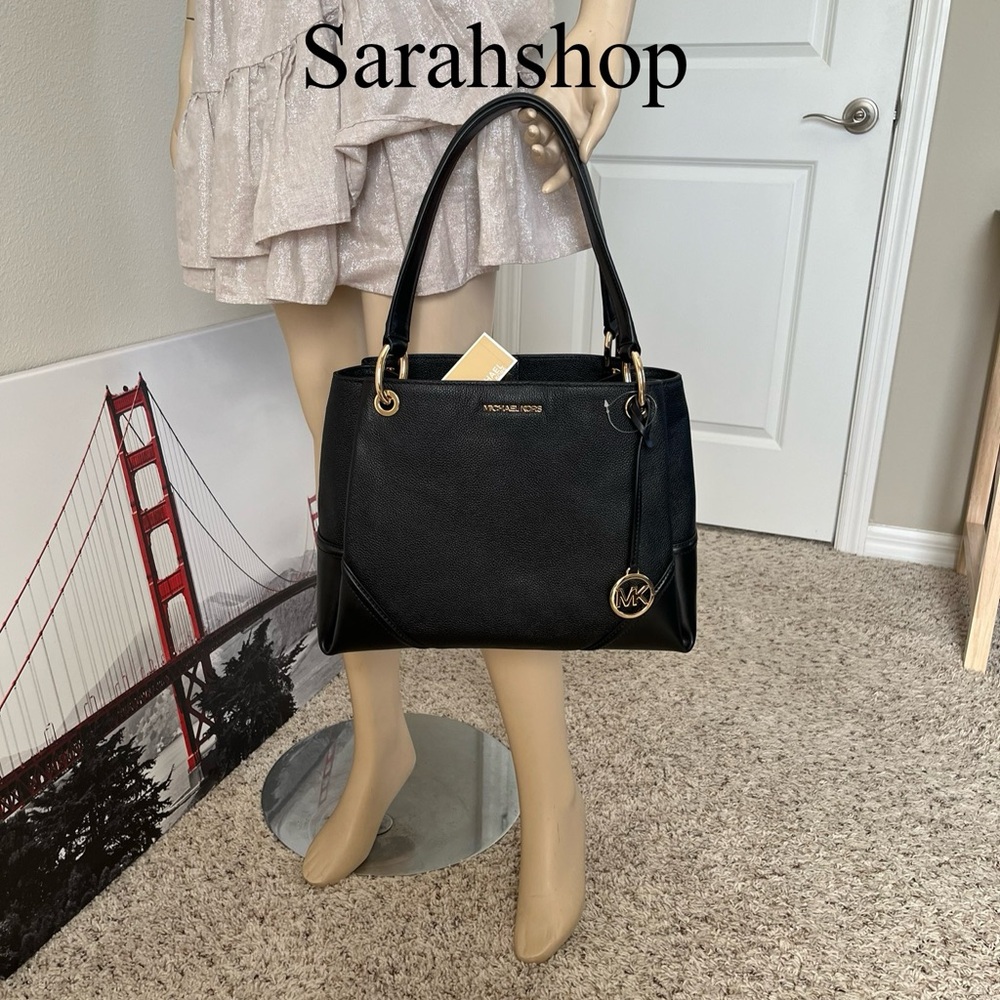 🌼Michael Kors Purse Set - Picture 8 of 16